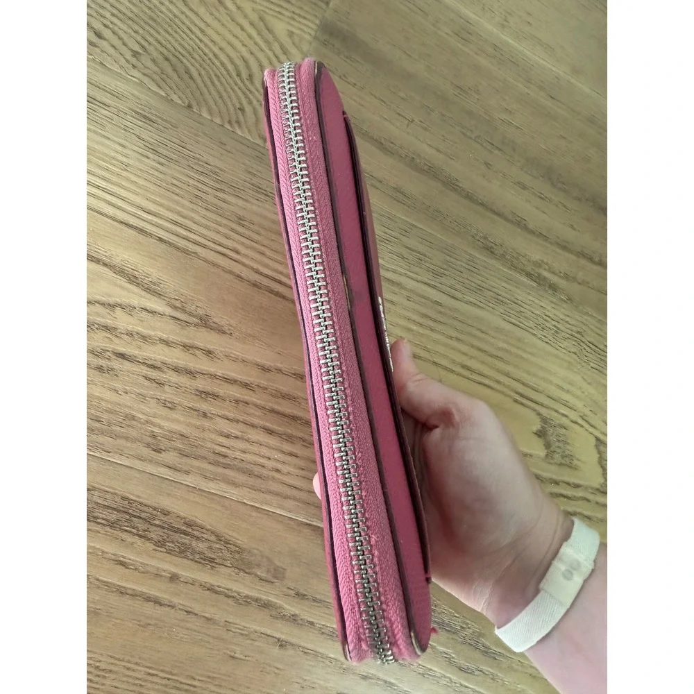 Coach Accordion Zip Leather Wallet Barbiecore Glam Womens OS Pink Dollcore Y2K